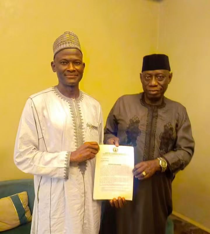 VC FUEZ Congratulates Former Academic Secretary, (Dr) Munir Ahmad, on New Appointment FB IMG 1787034840948