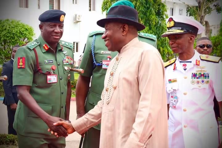 COAS, JONATHAN, DEFENCE CHIEFS ADVANCE SECURITY–INDUSTRIAL GROWTH NEXUS AT NDC COURSE 34 GRADUATION LECTURE FB IMG 1787601291516