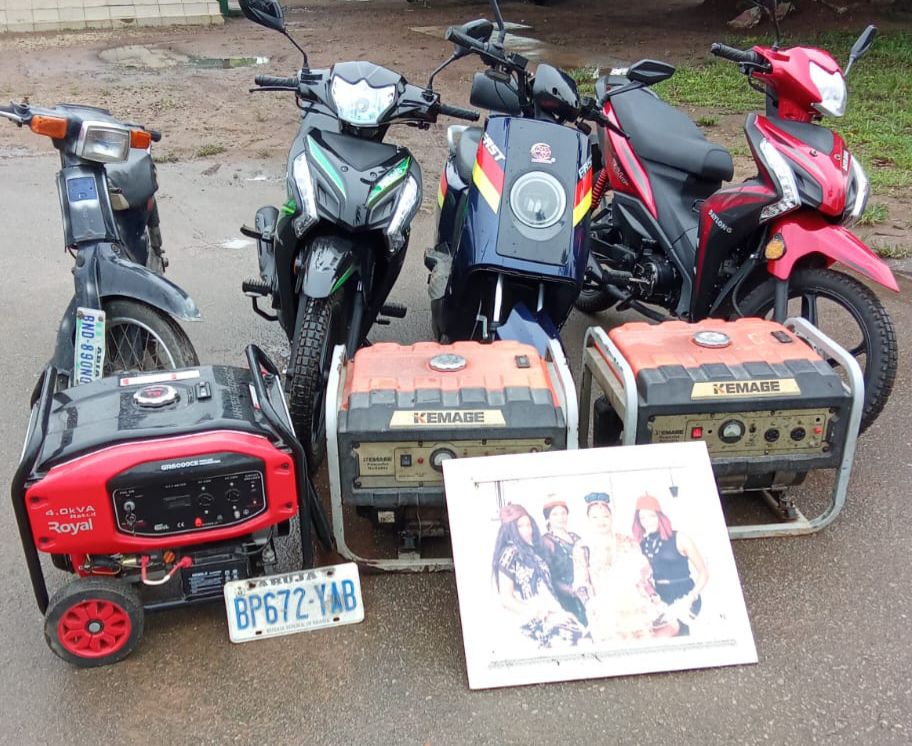POLICE CRACK CRIMINAL HIDEOUT DISGUISED AS CHURCH, ARREST 7 SUSPECTS, RECOVER FIREARMS, OTHER EXHIBITS IMG 20260408 WA0015